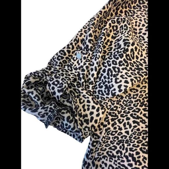 Renee C Chic Leopard Print Blouse - Versatile Casual Top - Picture 2 of 8
